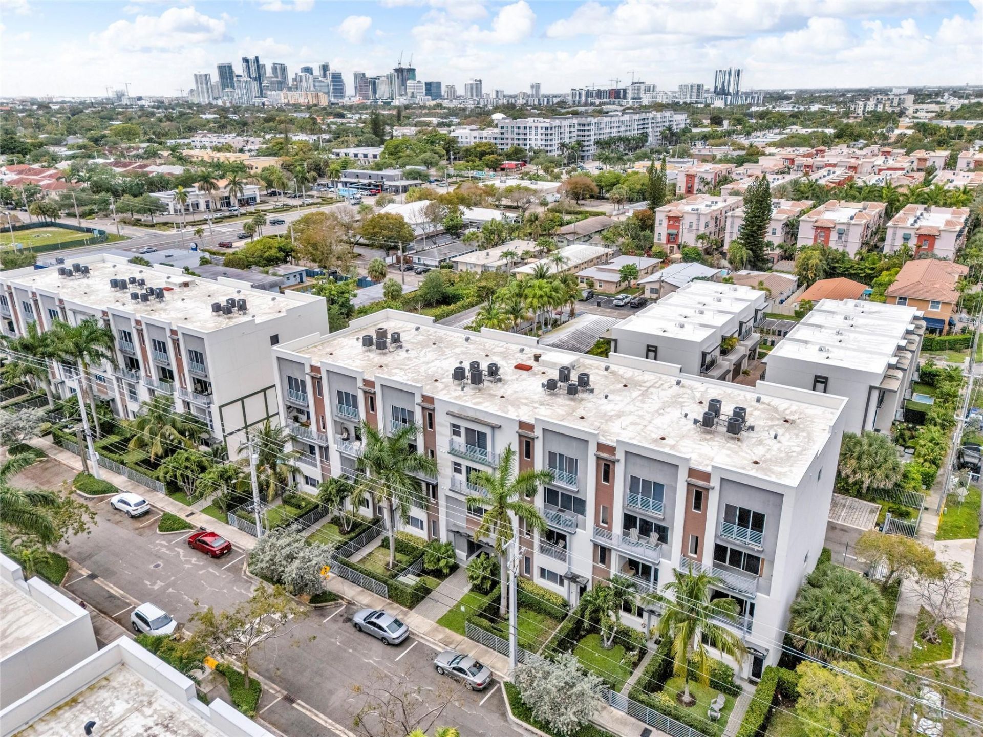 1045 NE 18th Avenue, Unit 105, Fort Lauderdale, FL 33304 Photo