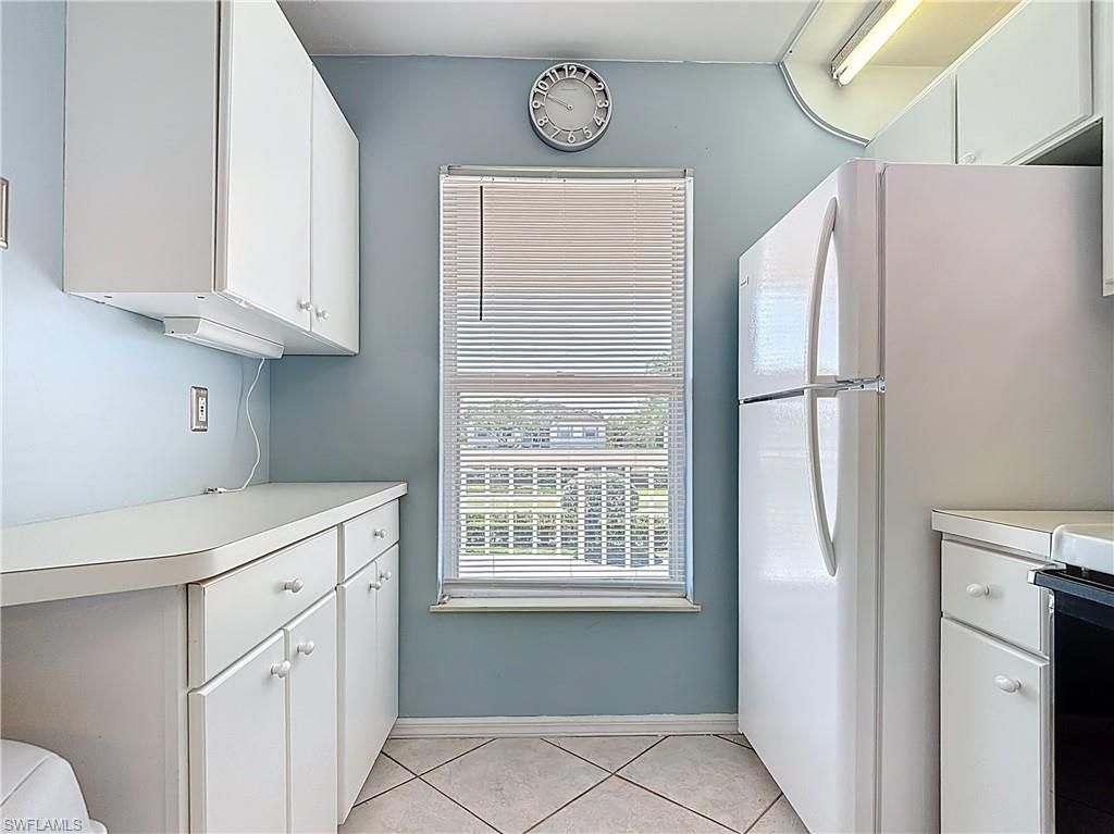 1025 Mainsail Dr, Unit 215, Naples, FL 34114 Photo