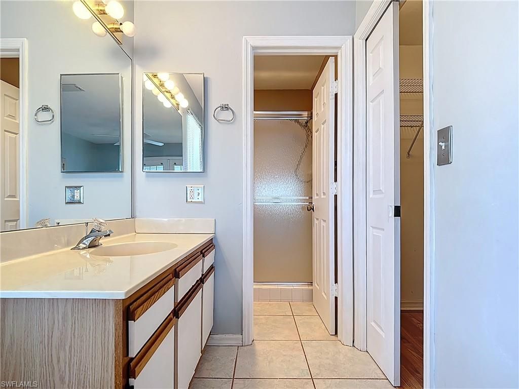 1025 Mainsail Dr, Unit 215, Naples, FL 34114 Photo