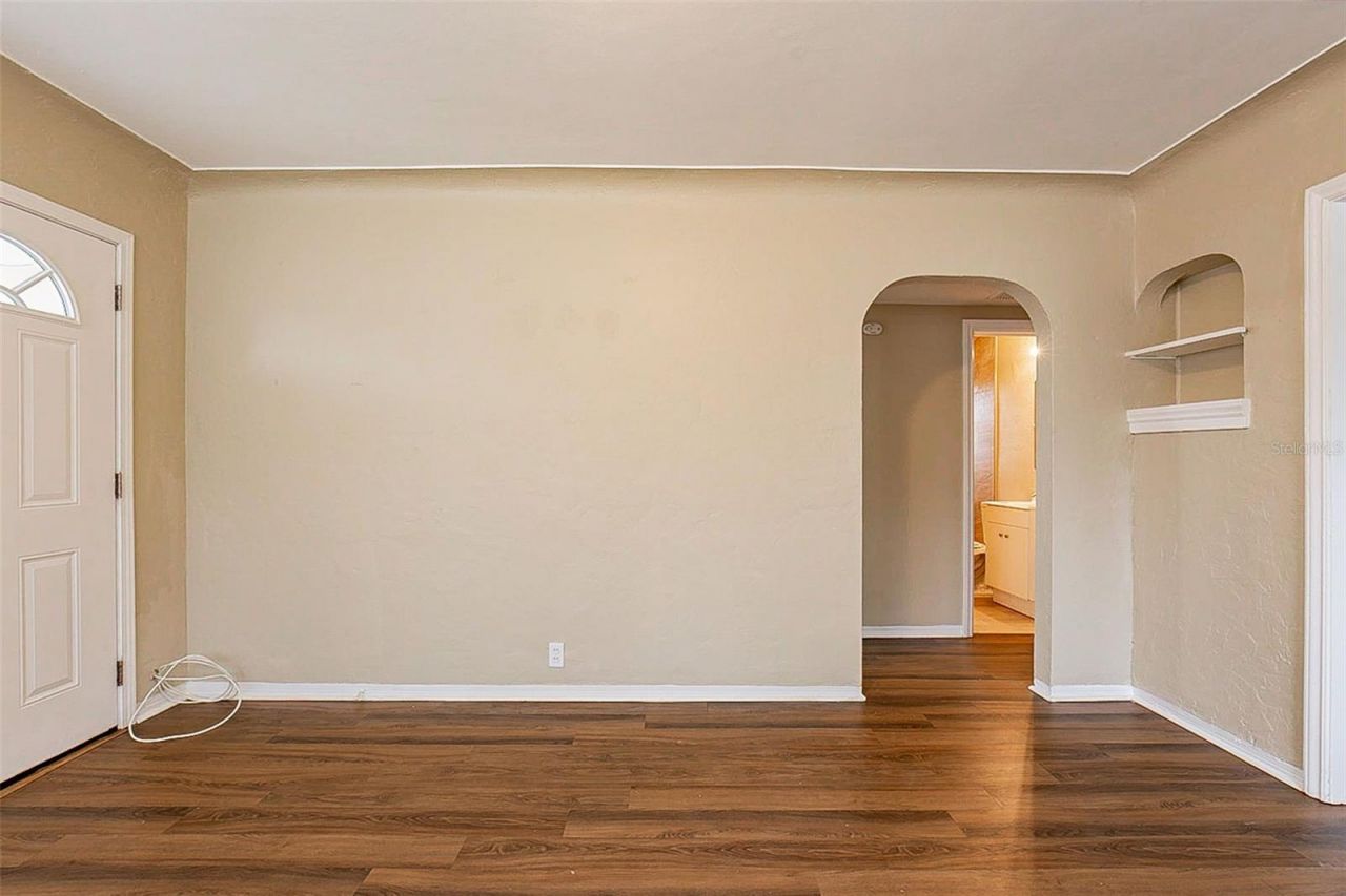 2001 16th Street S, Saint Petersburg, FL 33705 Photo