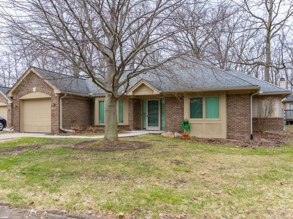 21329 Mulberry Court, Farmington Hills, MI 48336