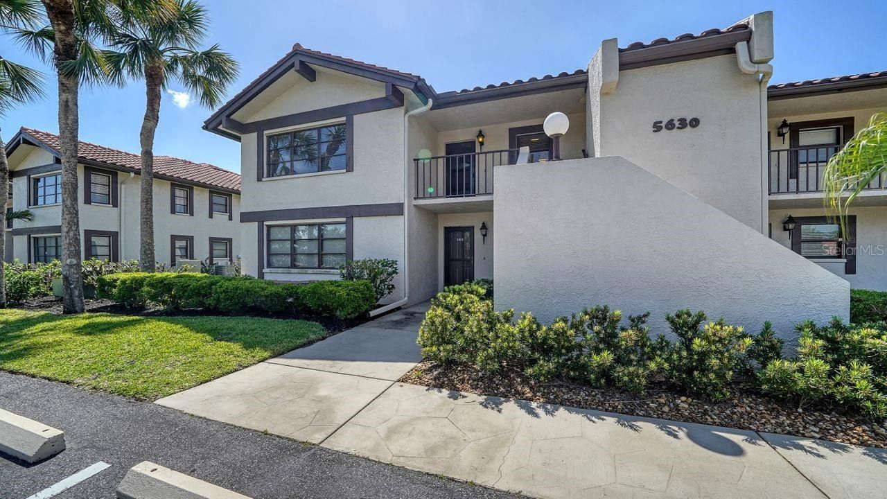 5630 Golf Pointe Drive, Unit 205, Sarasota, FL 34243 Photo