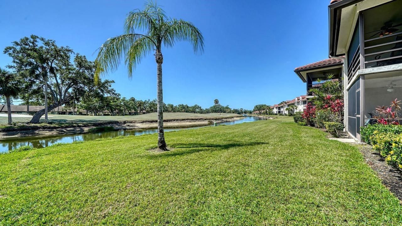 5630 Golf Pointe Drive, Unit 205, Sarasota, FL 34243 Photo