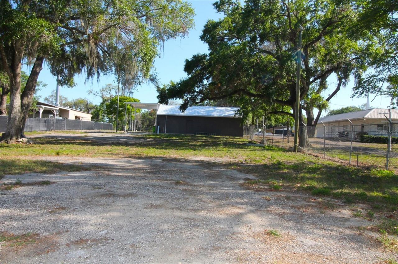 114 W Myers Boulevard, Mascotte, FL 34753 Photo
