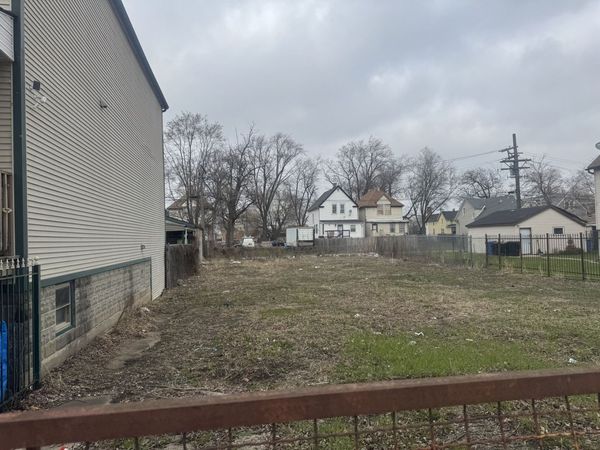 4646 W Ohio Street, Chicago, IL 60644