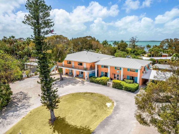 000 Overseas Highway, KEY LARGO, FL 33037