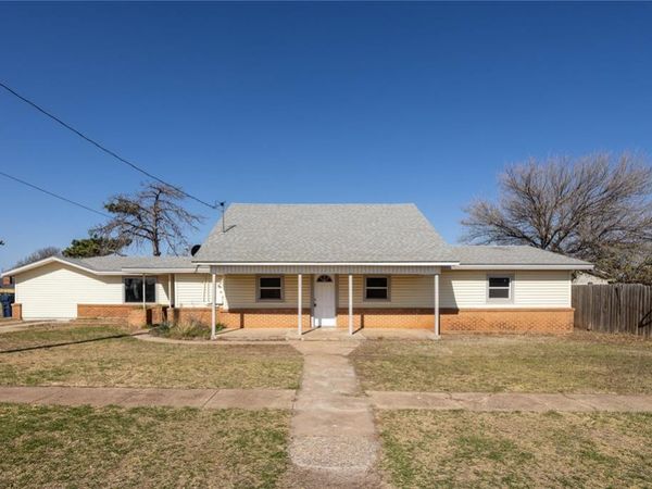 207 N Reimer Street, Corn, OK 73024