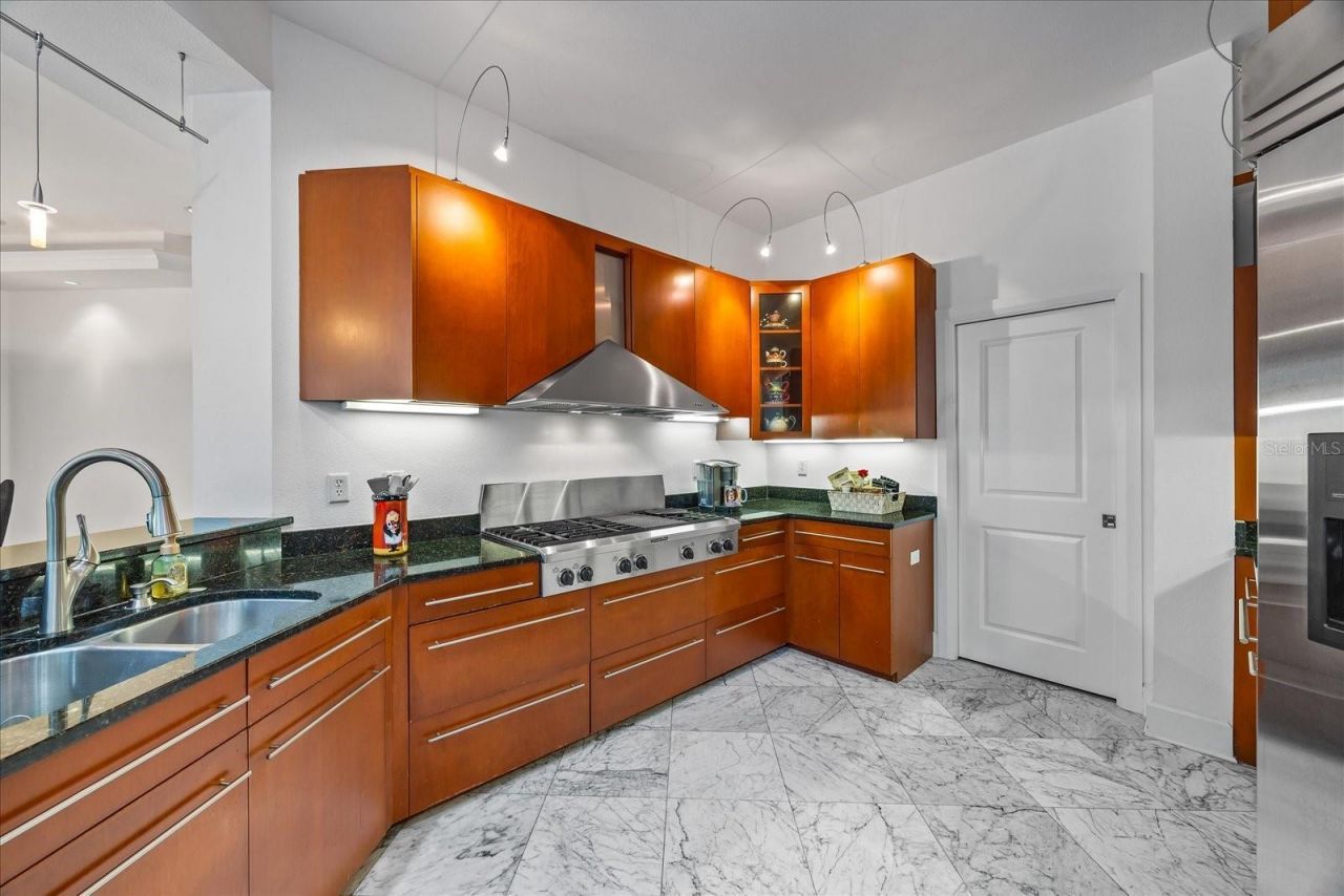 1058 Roundstone Place, Palm Harbor, FL 34683 Photo