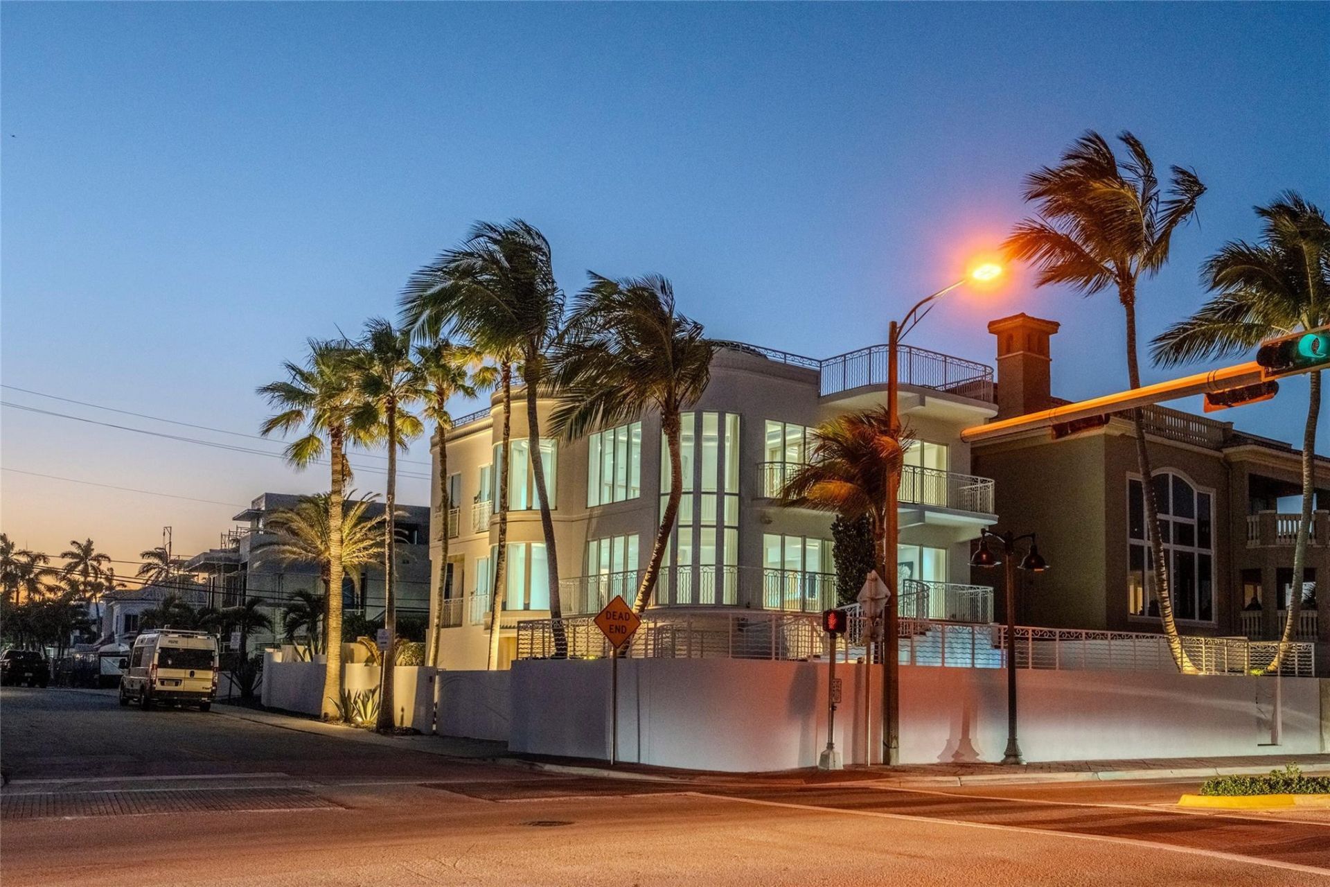 1525 N Fort Lauderdale Beach Blvd, Fort Lauderdale, FL 33304 Photo