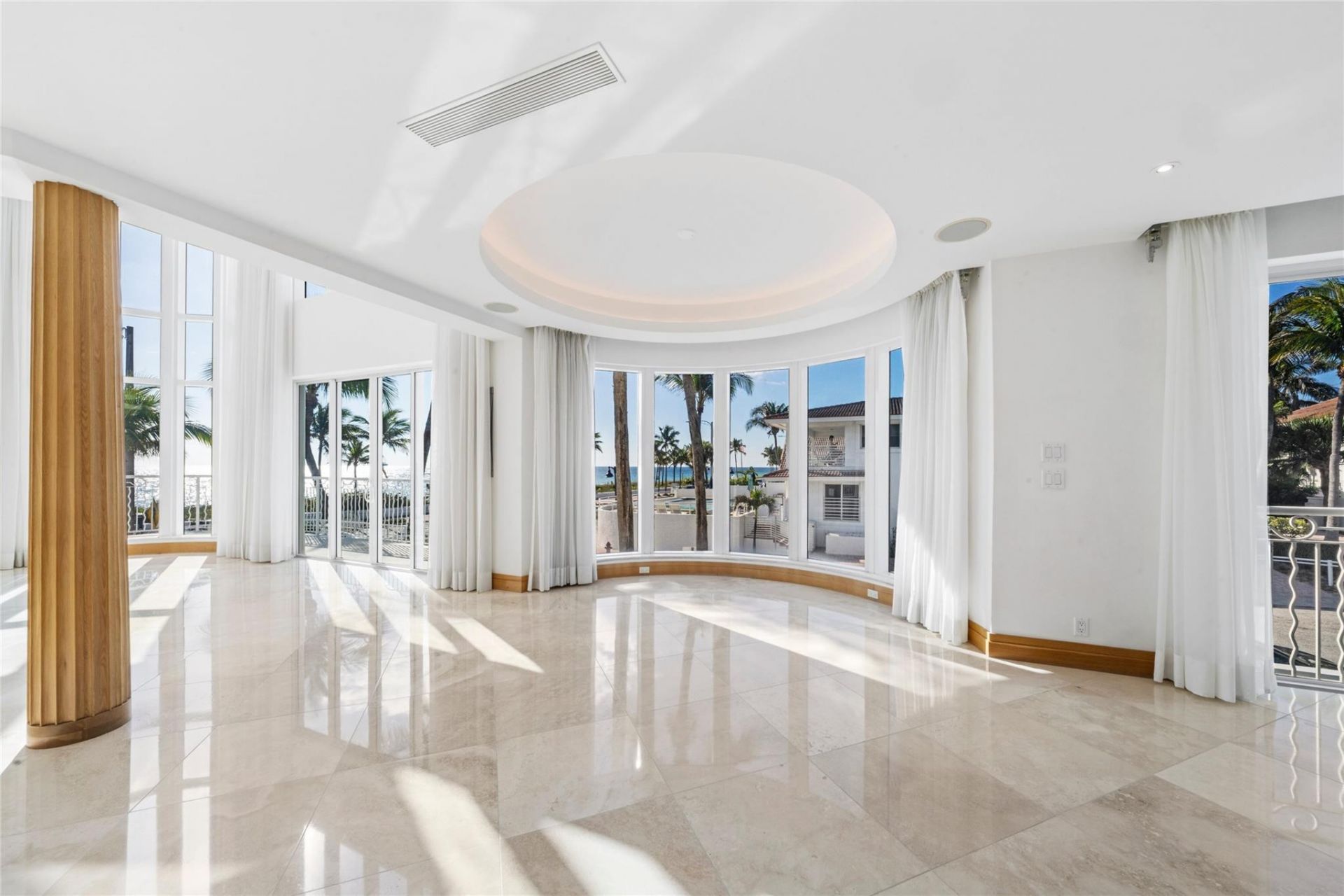 1525 N Fort Lauderdale Beach Blvd, Fort Lauderdale, FL 33304 Photo