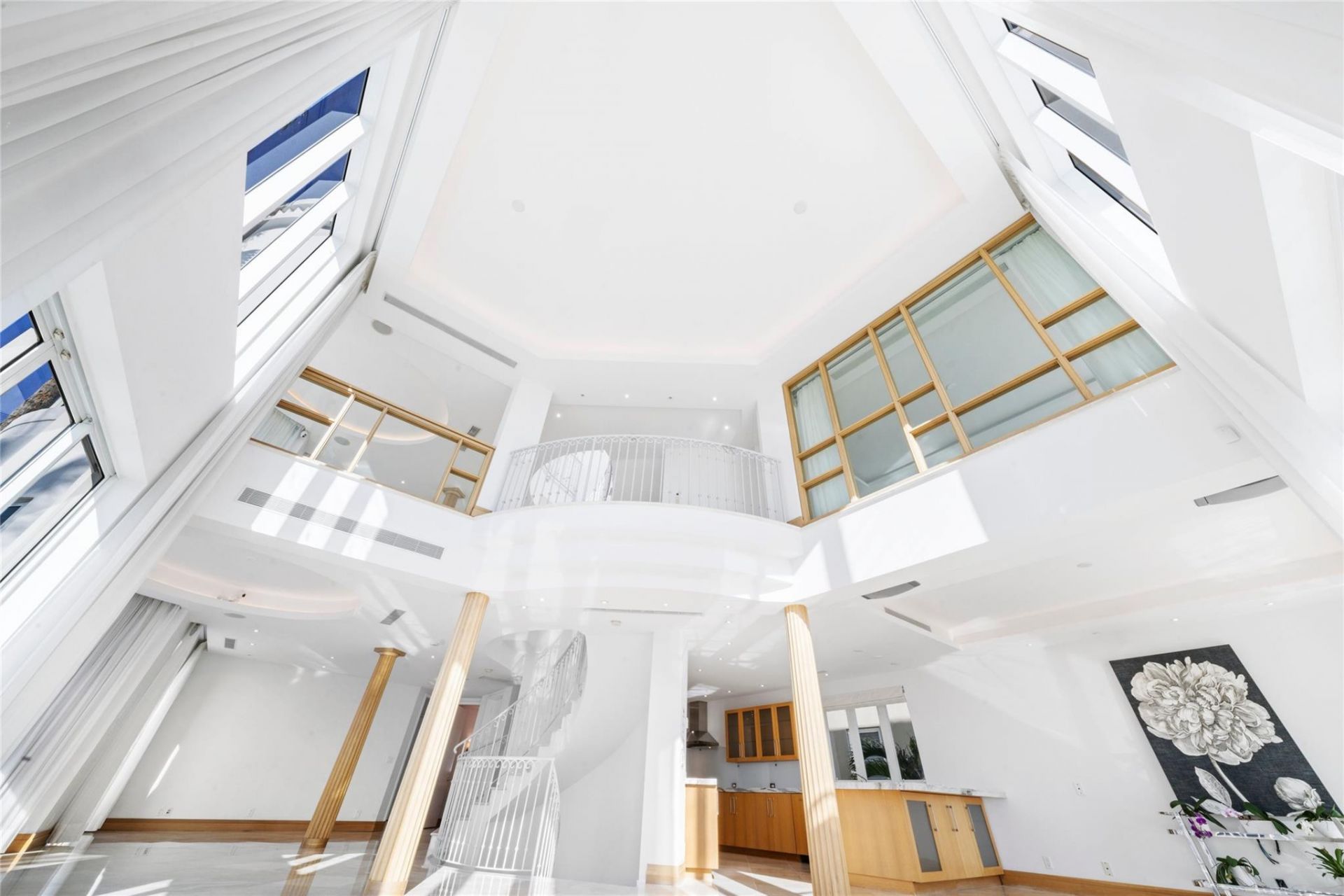 1525 N Fort Lauderdale Beach Blvd, Fort Lauderdale, FL 33304 Photo