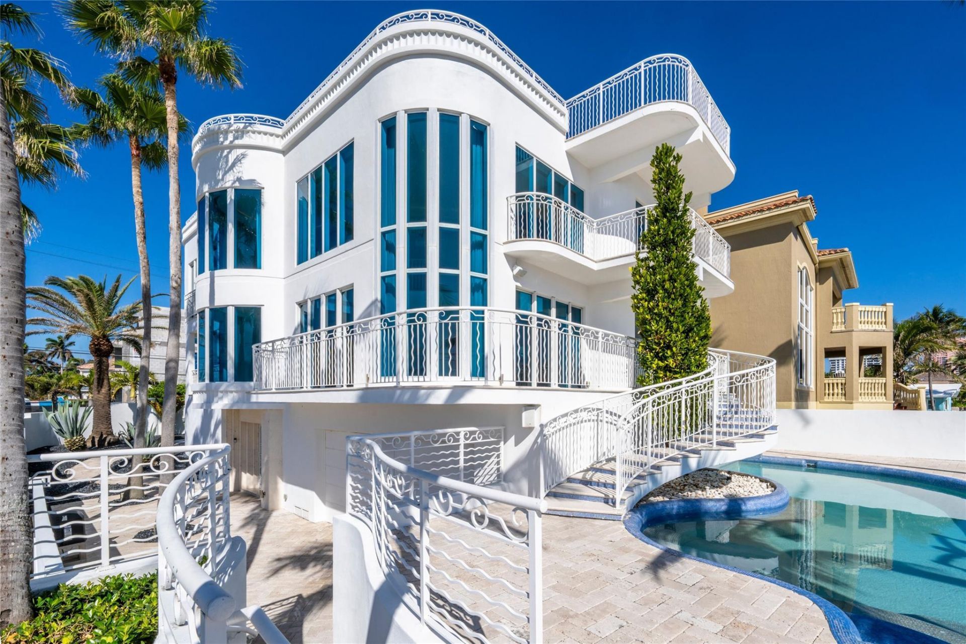 1525 N Fort Lauderdale Beach Blvd, Fort Lauderdale, FL 33304 Photo