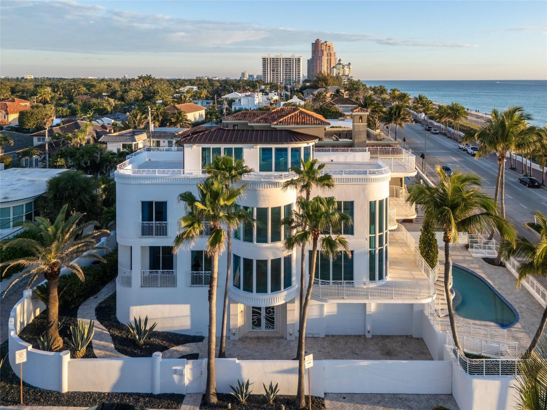 1525 N Fort Lauderdale Beach Blvd, Fort Lauderdale, FL 33304 Photo