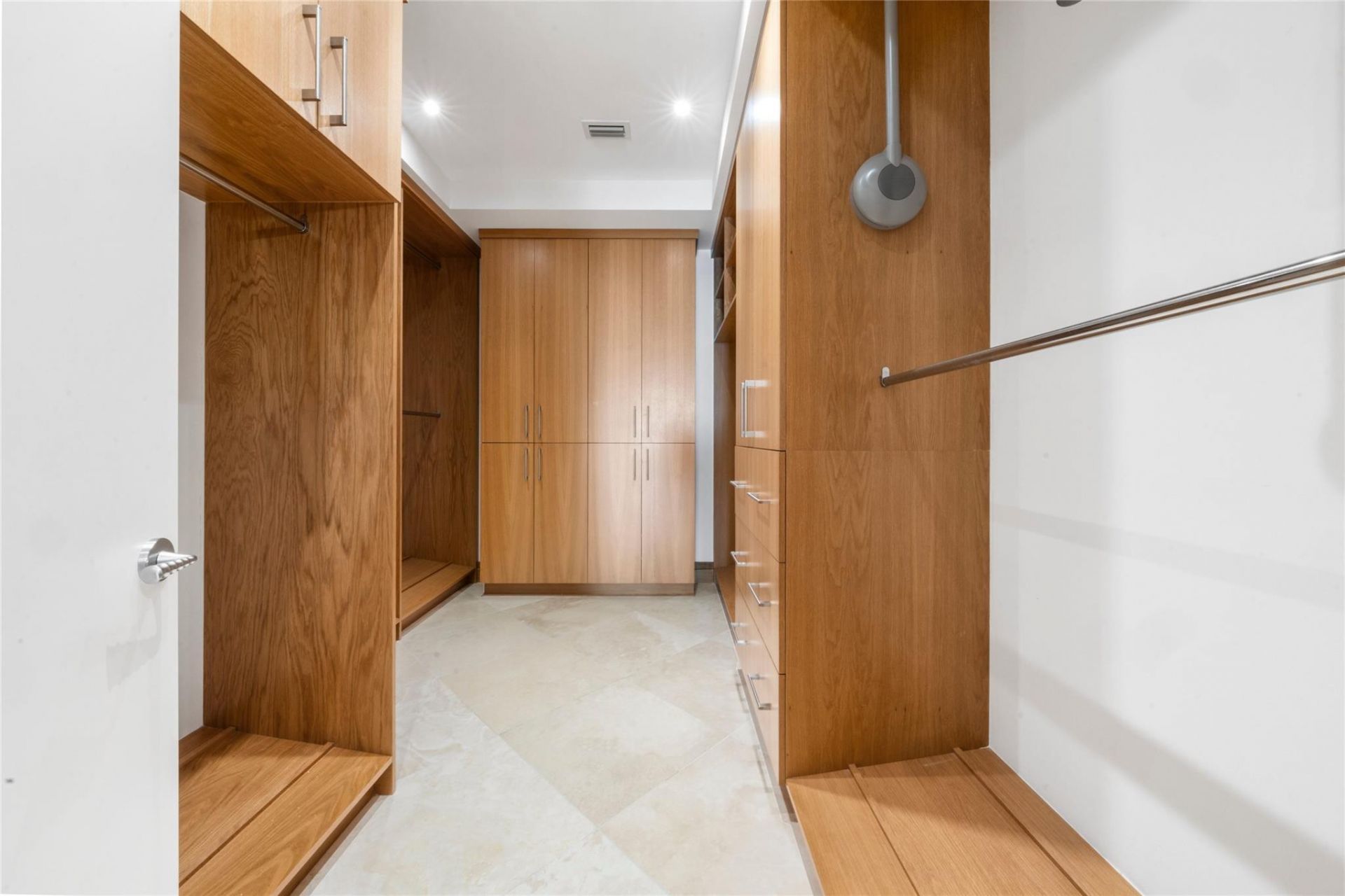 1525 N Fort Lauderdale Beach Blvd, Fort Lauderdale, FL 33304 Photo