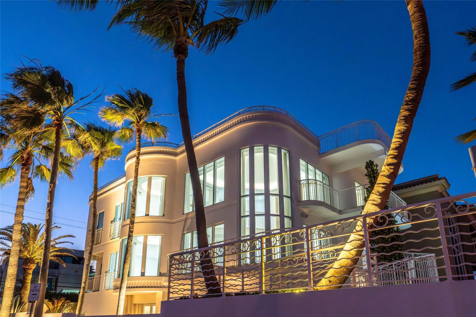 1525 N Fort Lauderdale Beach Blvd, Fort Lauderdale, FL 33304 Photo