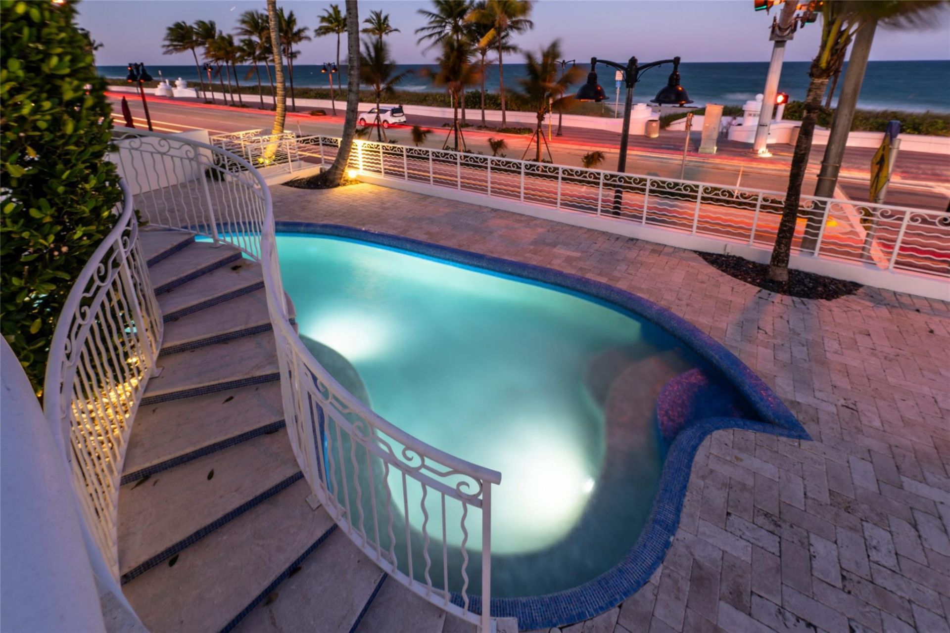 1525 N Fort Lauderdale Beach Blvd, Fort Lauderdale, FL 33304 Photo