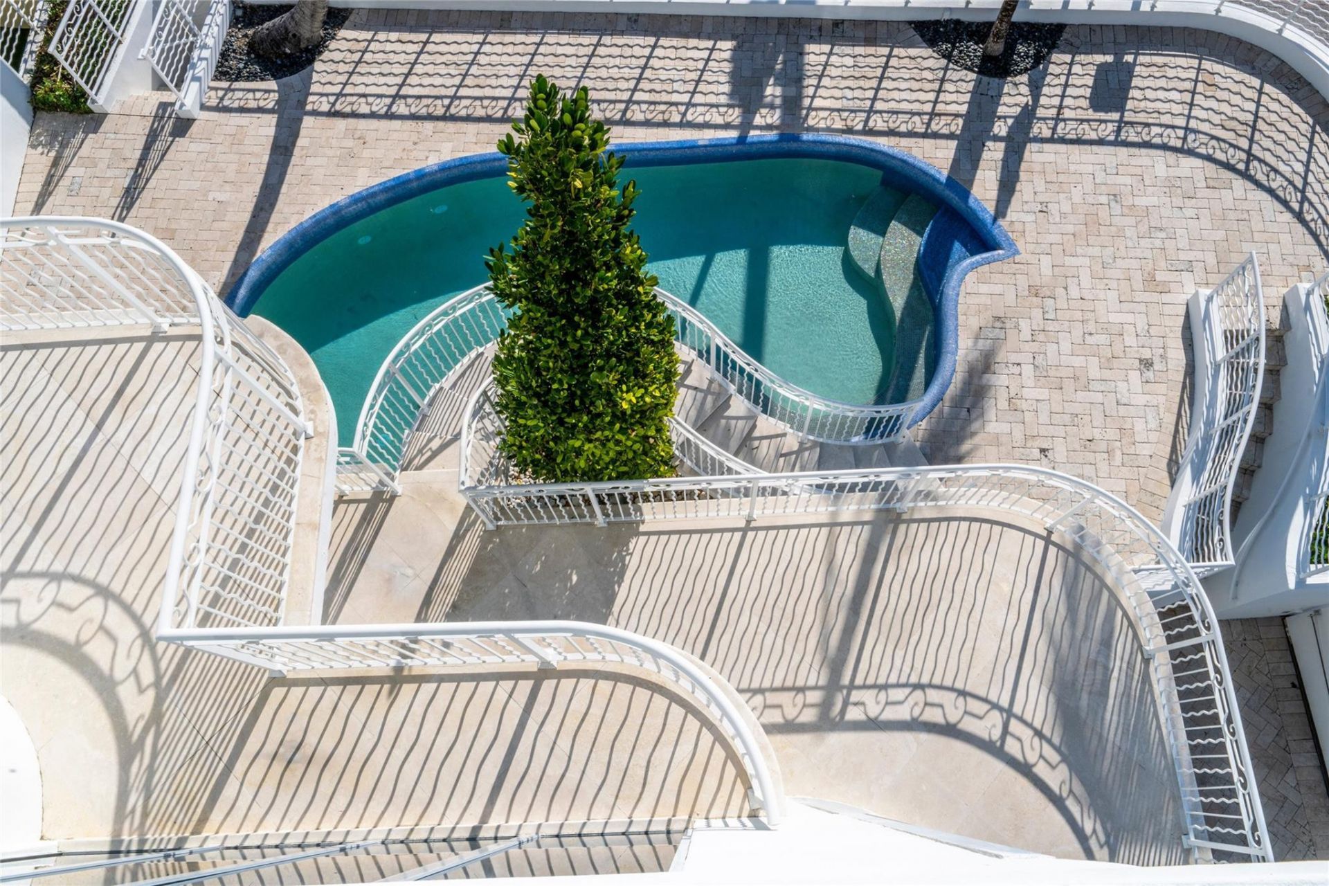 1525 N Fort Lauderdale Beach Blvd, Fort Lauderdale, FL 33304 Photo