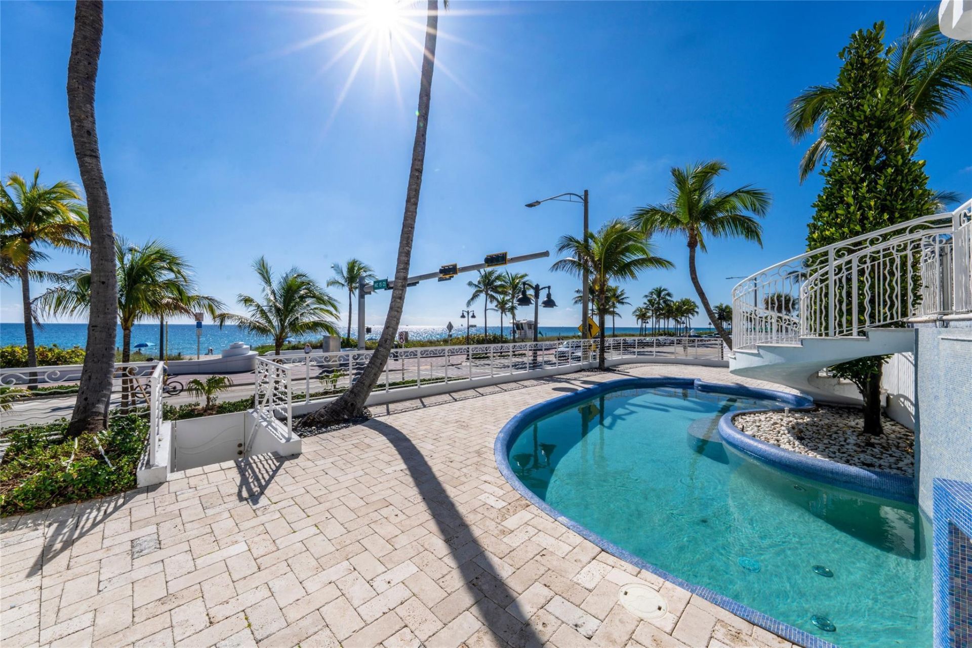 1525 N Fort Lauderdale Beach Blvd, Fort Lauderdale, FL 33304 Photo