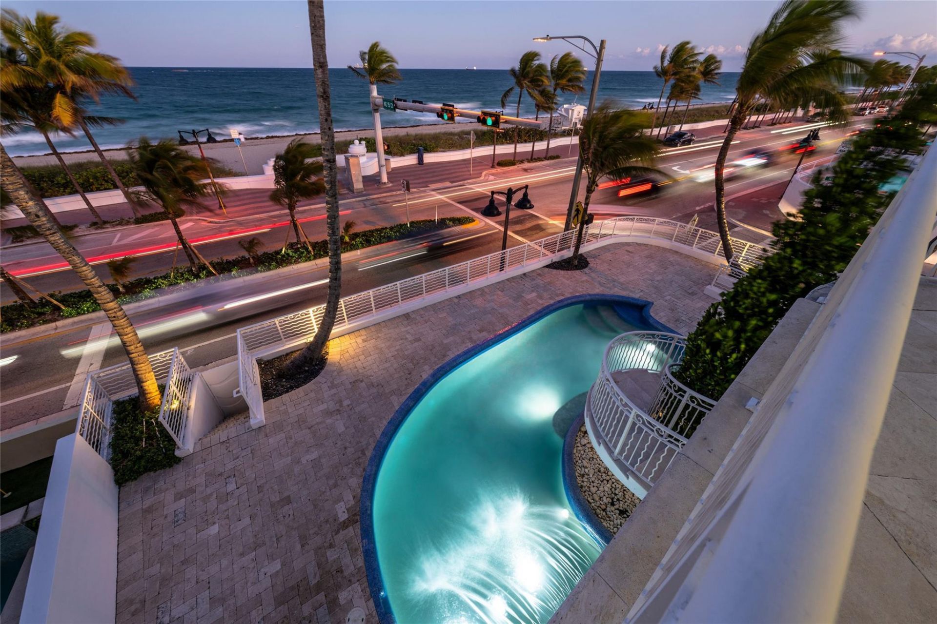 1525 N Fort Lauderdale Beach Blvd, Fort Lauderdale, FL 33304 Photo