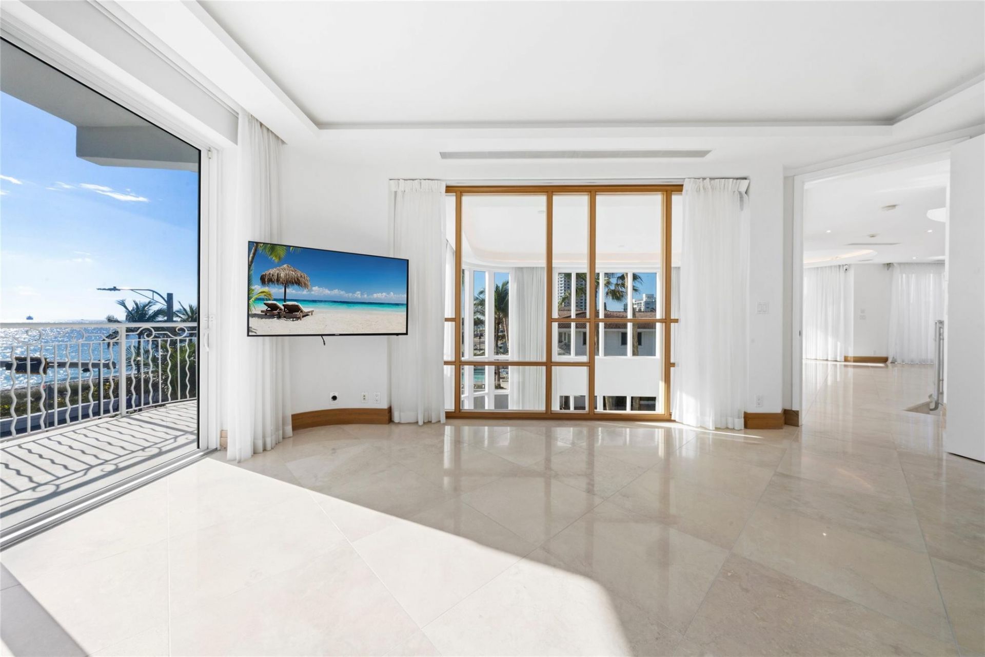 1525 N Fort Lauderdale Beach Blvd, Fort Lauderdale, FL 33304 Photo