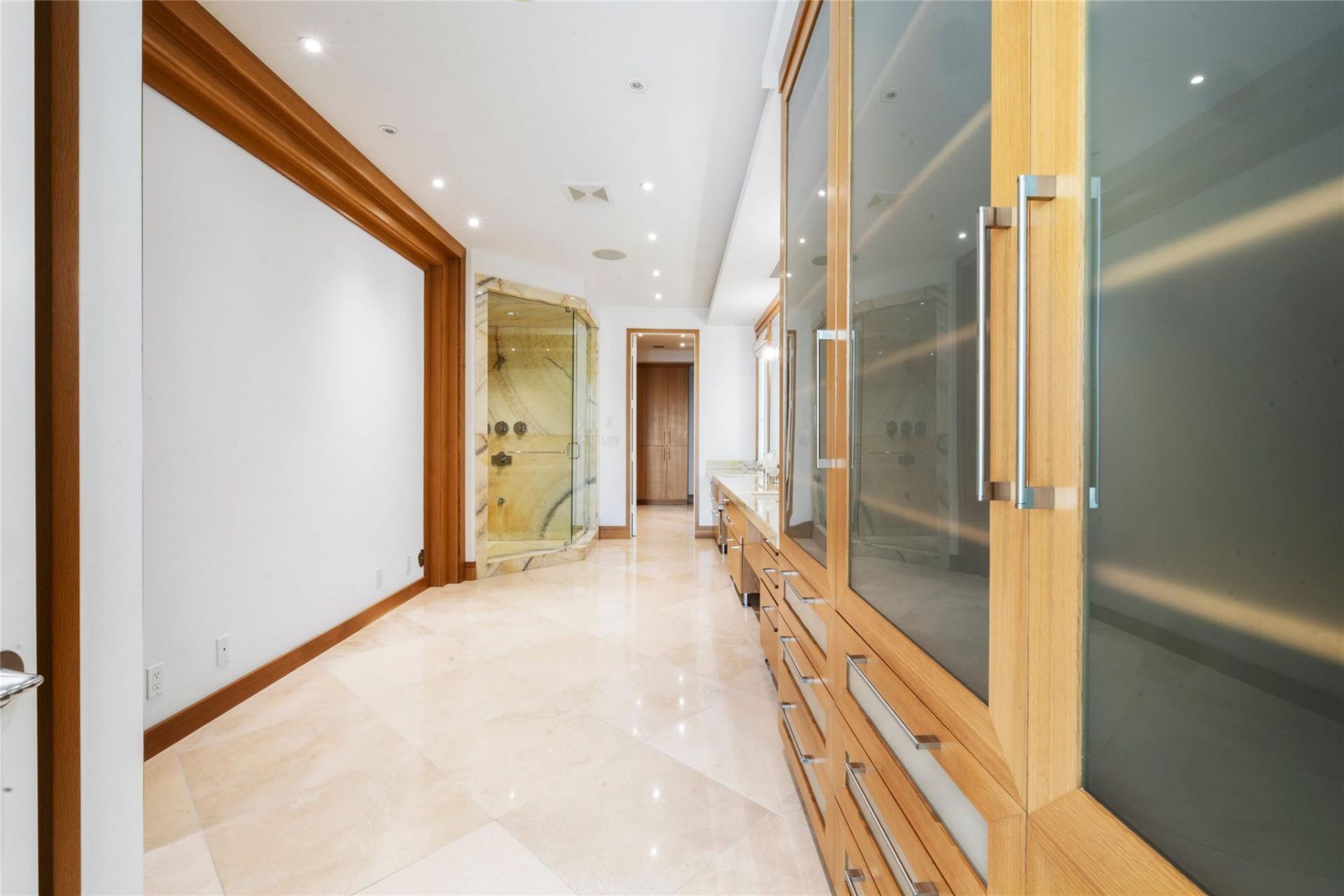 1525 N Fort Lauderdale Beach Blvd, Fort Lauderdale, FL 33304 Photo