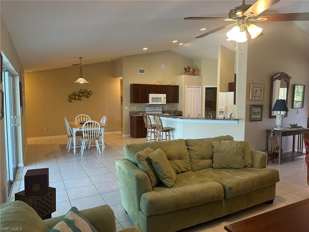 1722 NW 24th Pl, Cape Coral, FL 33993 Photo