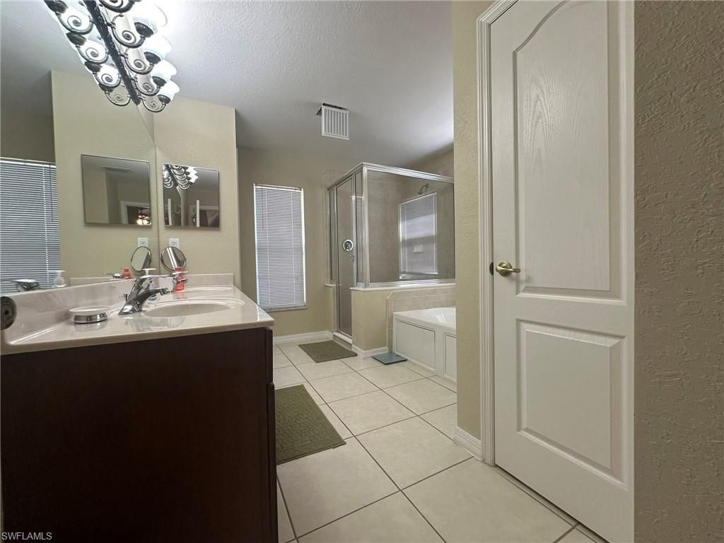 1722 NW 24th Pl, Cape Coral, FL 33993 Photo