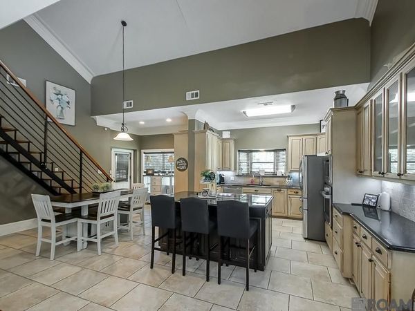 10373 Gurney Rd, Baker, LA 70714