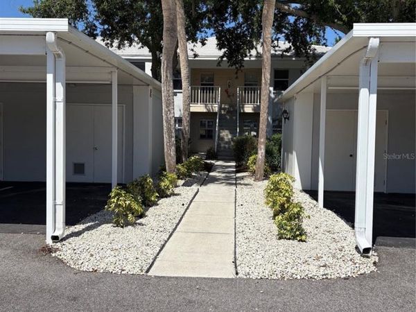 429 CERROMAR LANE, Unit 352, VENICE, FL 34293