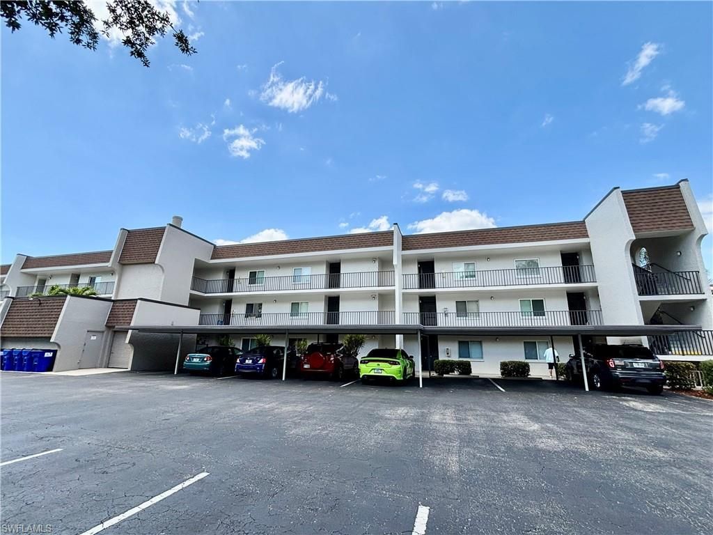 25808 Cockleshell Dr, Unit 315, Bonita Springs, FL 34135 Photo