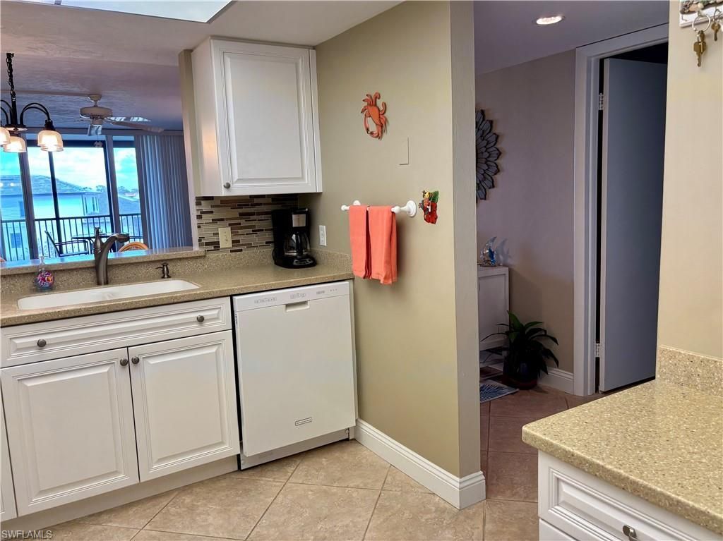 25808 Cockleshell Dr, Unit 315, Bonita Springs, FL 34135 Photo