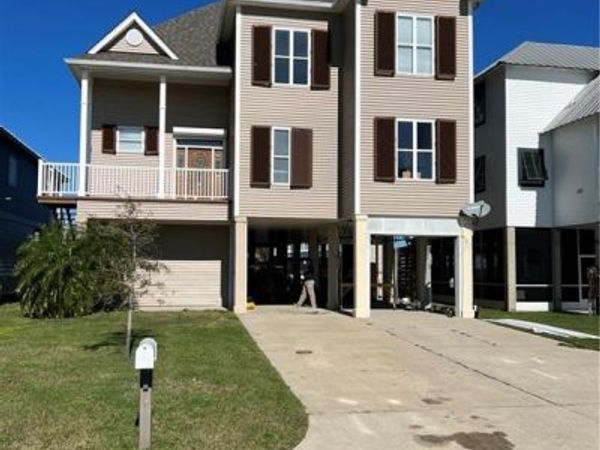 104 TIMBER CANAL Lane, Myrtle Grove, LA 70083