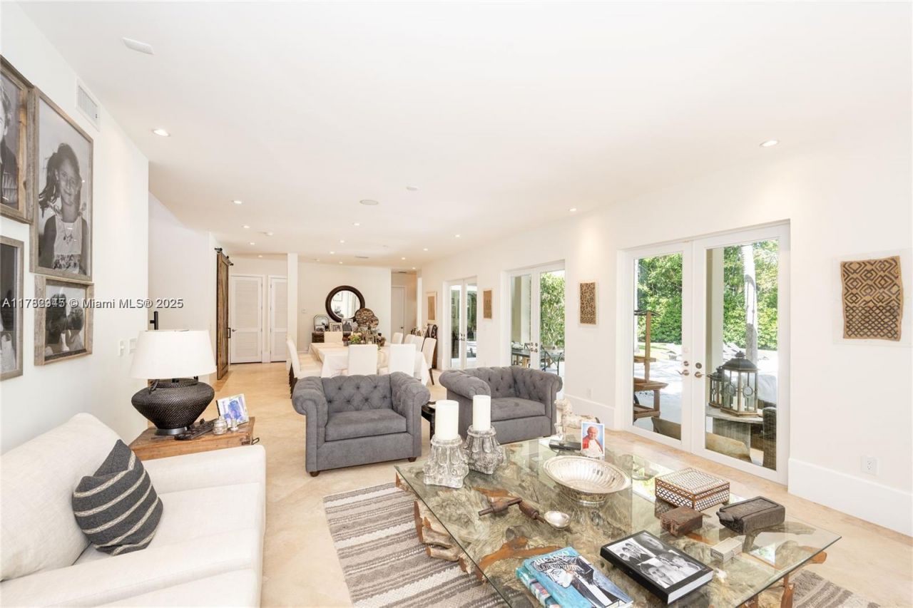 31 Island Dr, Key Biscayne, FL 33149 Photo