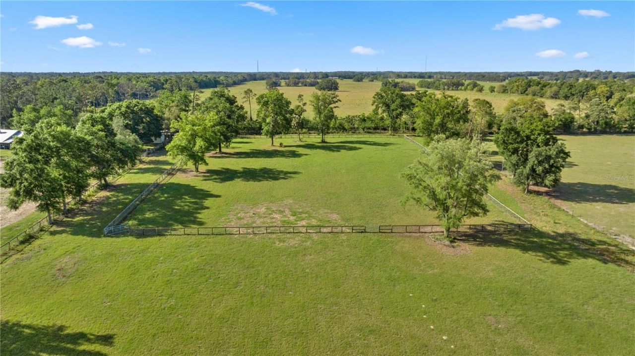 19340 SW 5th Place, Dunnellon, FL 34431 Photo