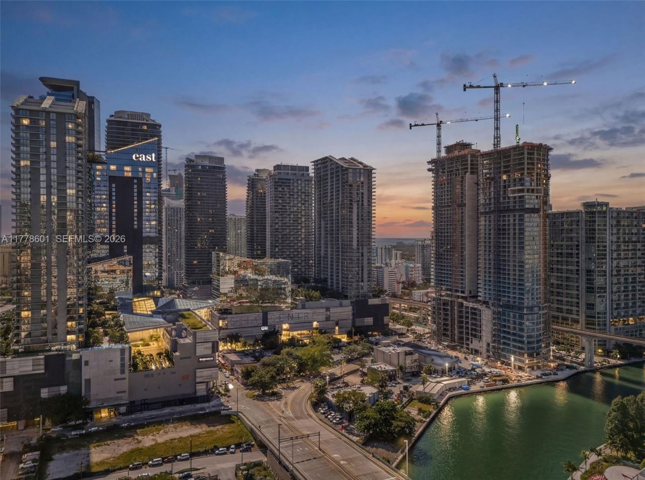 88 SW 7th Street, Unit 2411, Miami, FL 33130 Photo