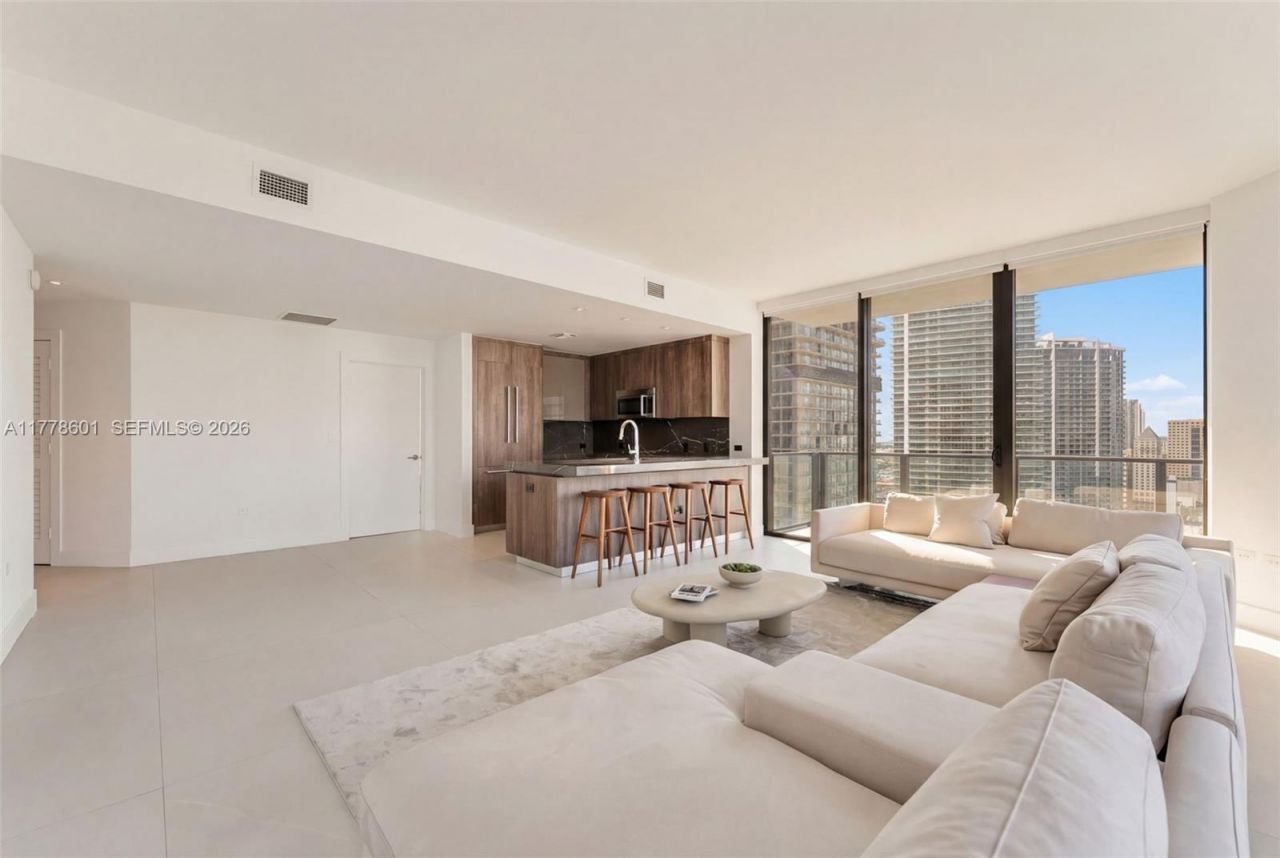 88 SW 7th Street, Unit 2411, Miami, FL 33130 Photo