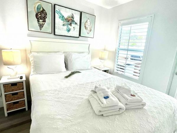 17722 Cinquez Park Road E, Jupiter, FL 33458