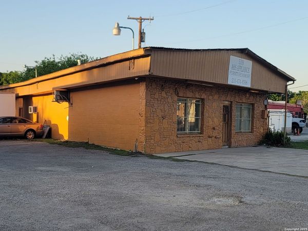 539 Historic Old Hwy 90, San Antonio, TX 78237