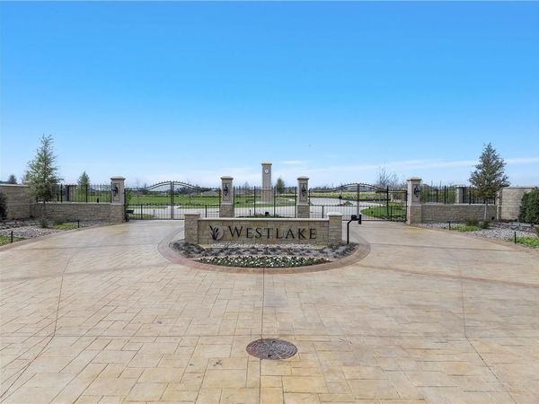 61 Pinehurst Drive, Woodway, TX 76712