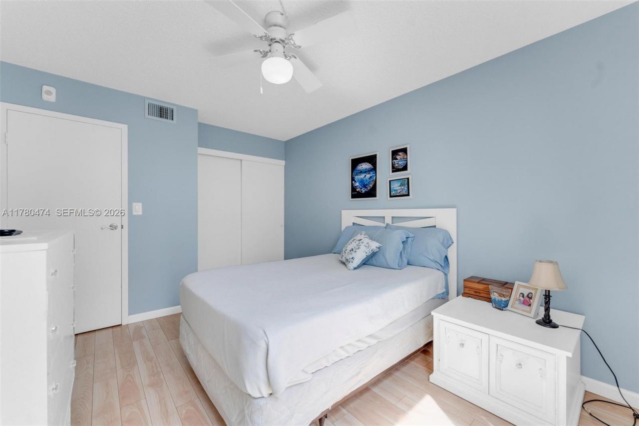 2101 Atlantic Shores Blvd, Unit 201, Hallandale Beach, FL 33009 Photo