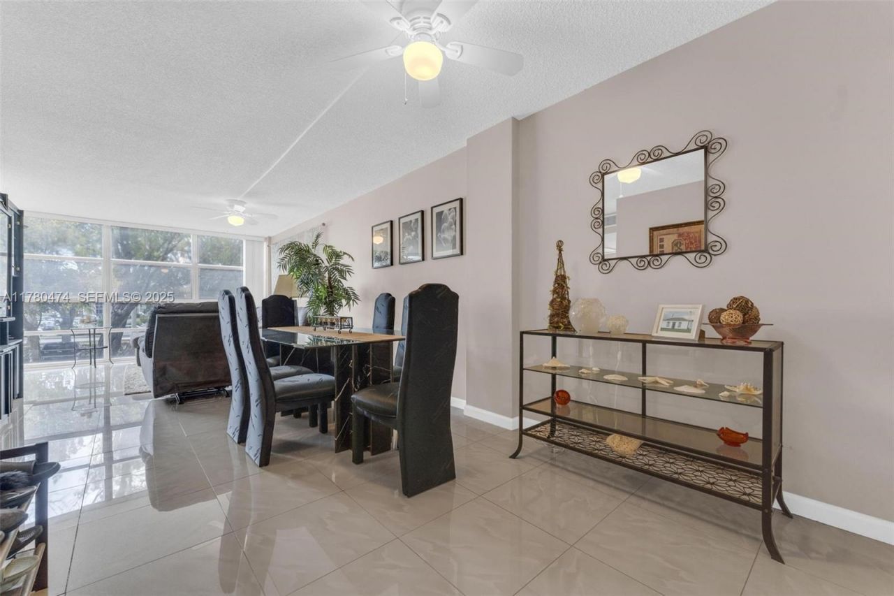 2101 Atlantic Shores Blvd, Unit 201, Hallandale Beach, FL 33009 Photo