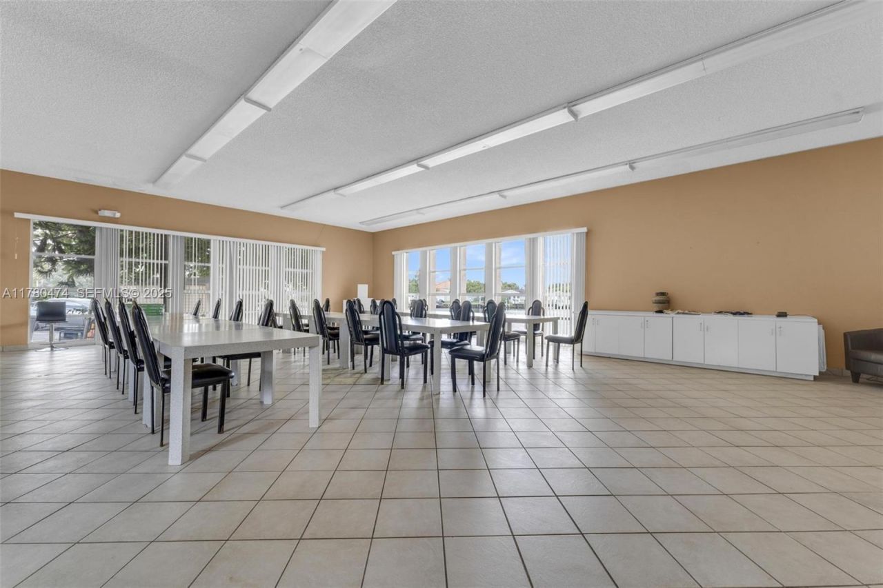 2101 Atlantic Shores Blvd, Unit 201, Hallandale Beach, FL 33009 Photo