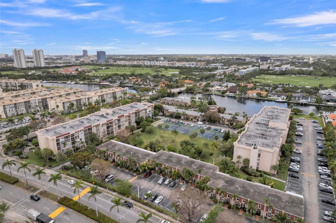 2101 Atlantic Shores Blvd, Unit 201, Hallandale Beach, FL 33009 Photo