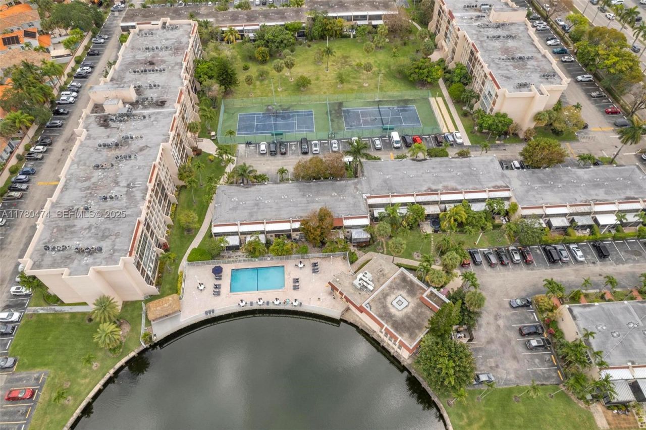 2101 Atlantic Shores Blvd, Unit 201, Hallandale Beach, FL 33009 Photo