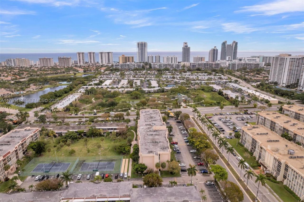 2101 Atlantic Shores Blvd, Unit 201, Hallandale Beach, FL 33009 Photo
