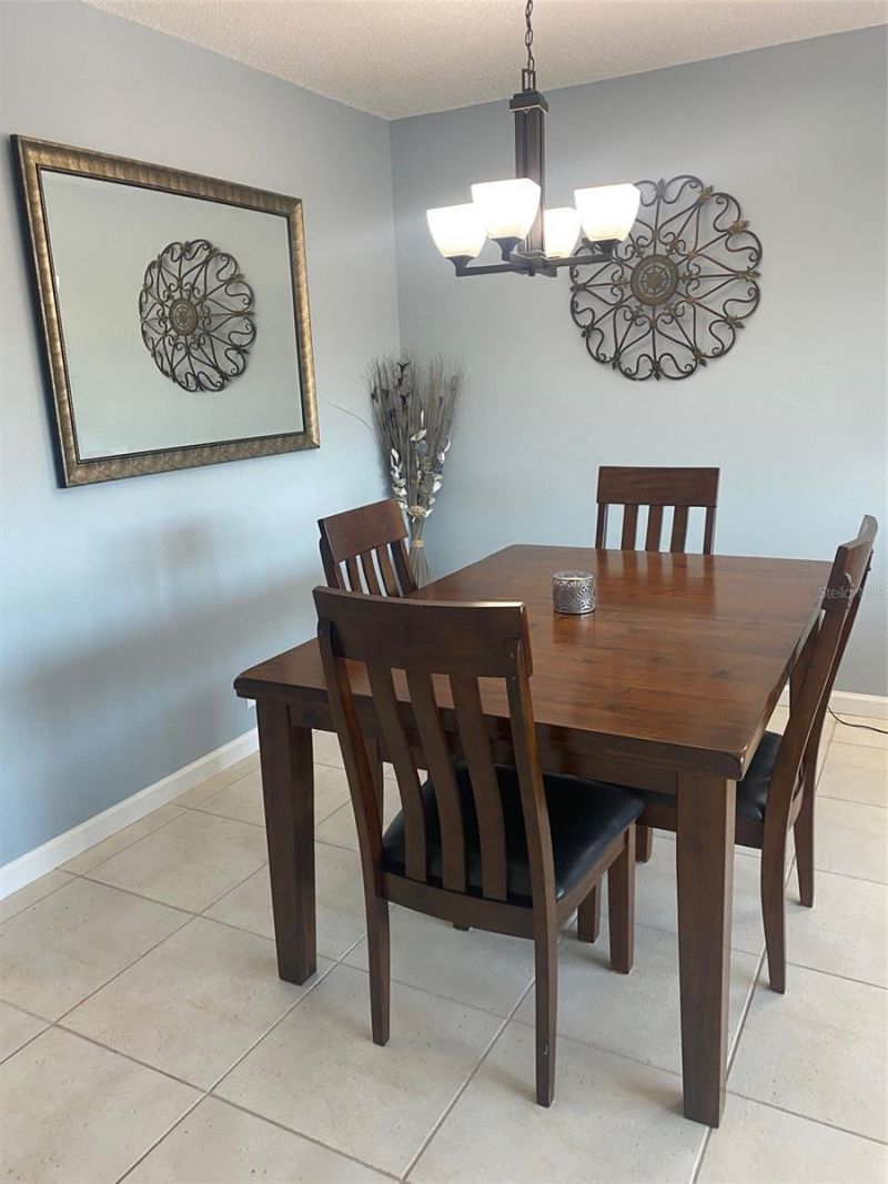 2763 Woodgate Lane, Unit 208, Sarasota, FL 34231 Photo