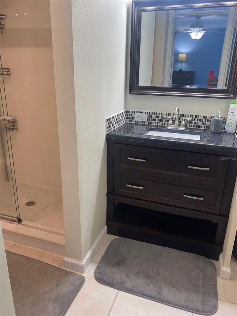 2763 Woodgate Lane, Unit 208, Sarasota, FL 34231 Photo