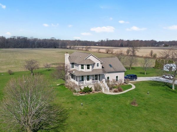 56803 Tulip Road, New Carlisle, IN 46552