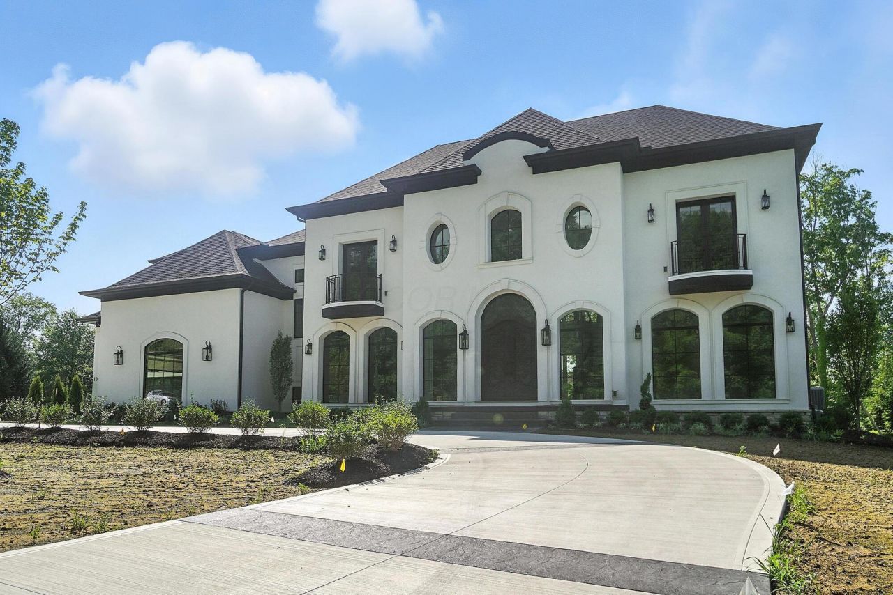 10007 Allen Drive, Dublin, OH 43017 Main Photo