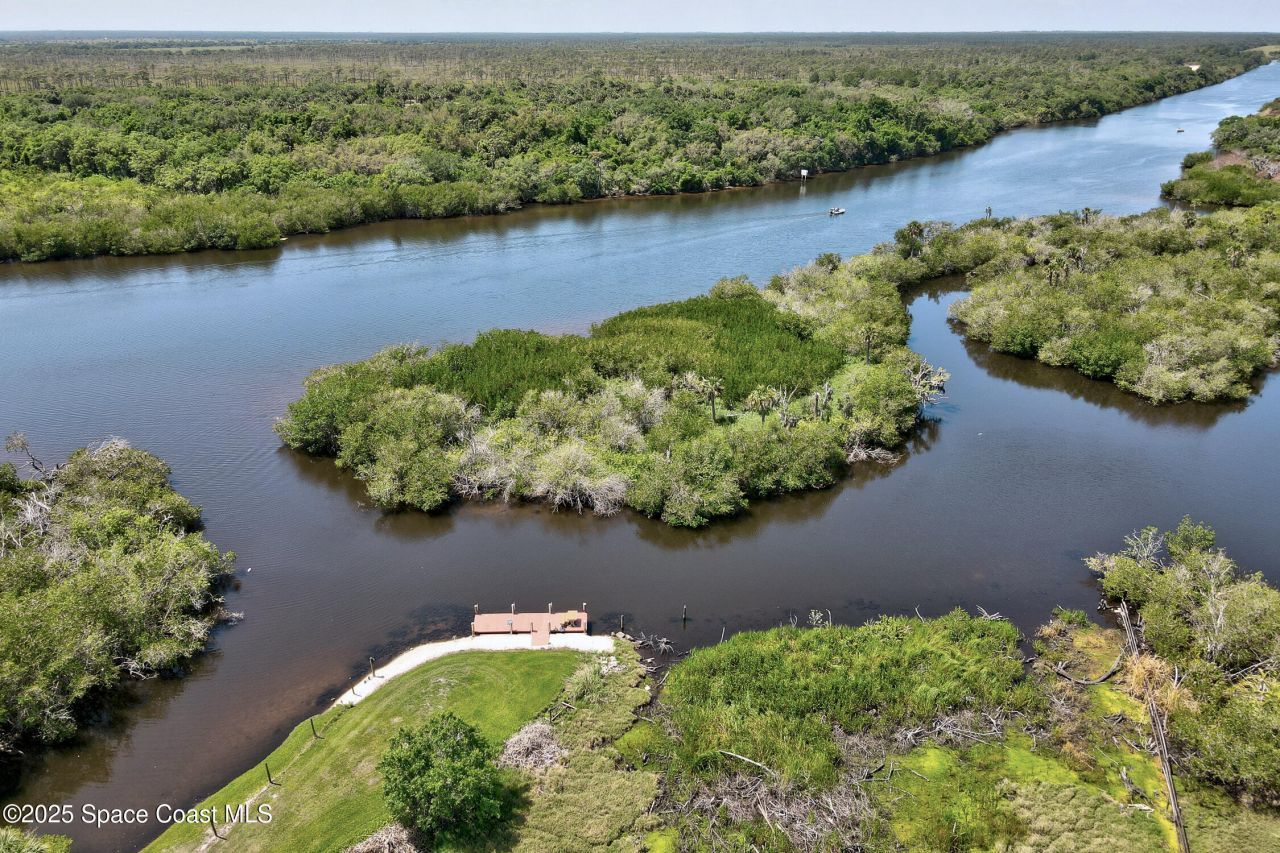 9556 Fleming Grant Road, Micco, FL 32976 Photo